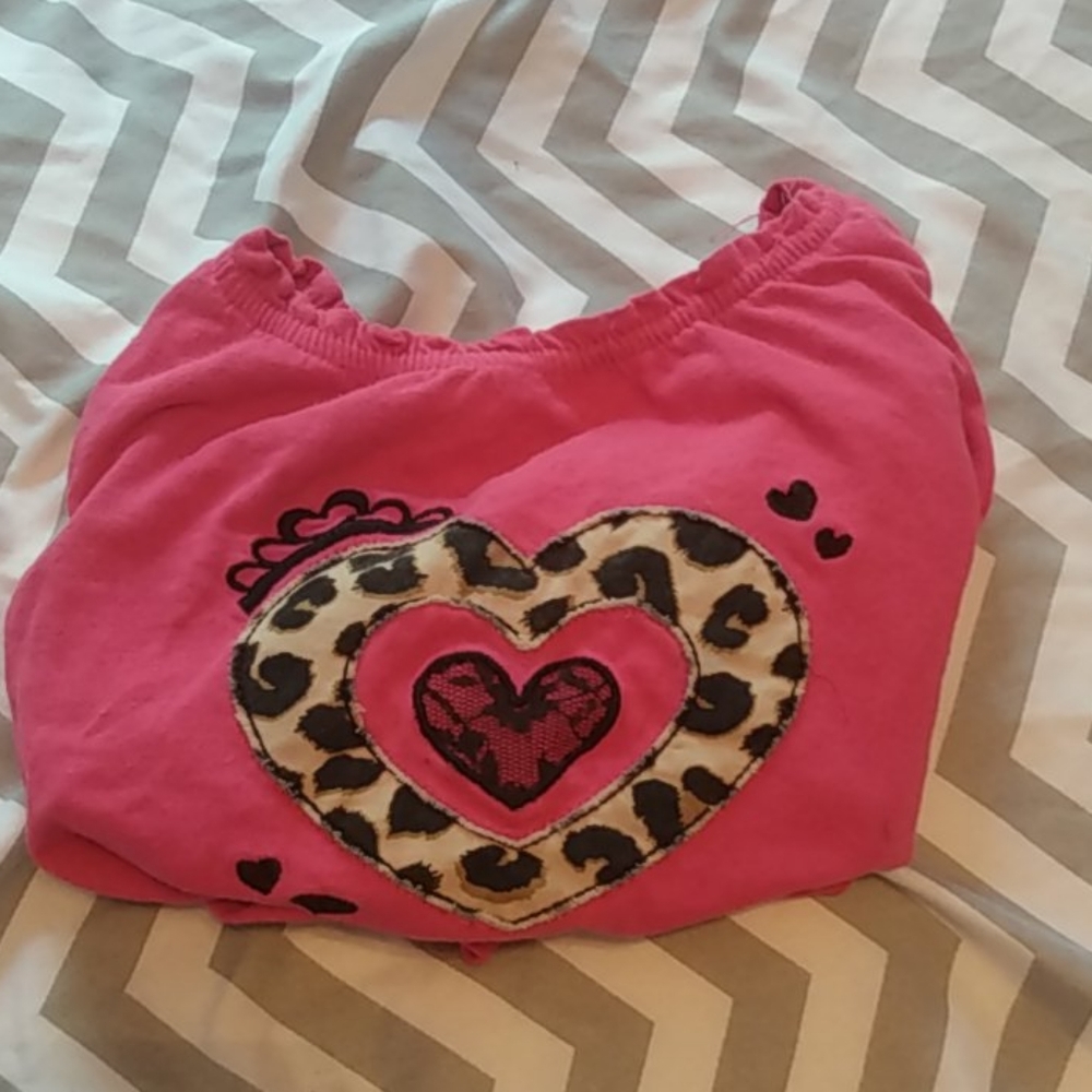 A cute leopard top